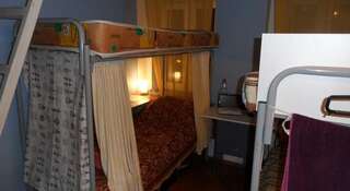 Гостиница Onlyhostel Москва Кровать в общем мужском номере с 5 кроватями-4